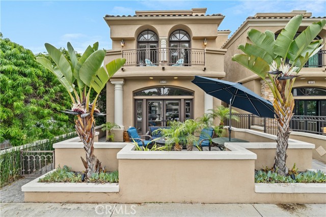 Detail Gallery Image 5 of 46 For 513 Pecan Ave, Huntington Beach,  CA 92648 - 3 Beds | 3/1 Baths