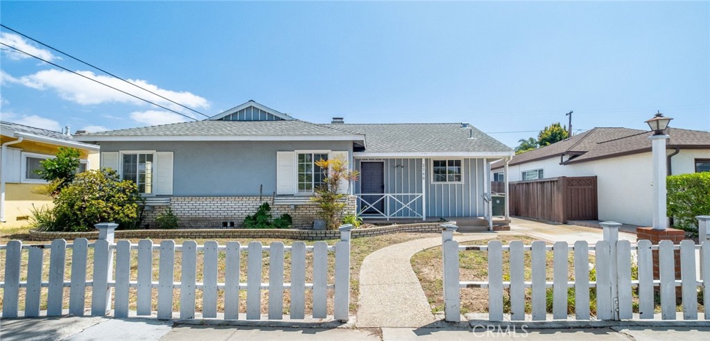 2760 El Dorado St.