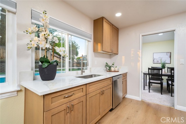 9422 Meadow Street, Rancho Cucamonga CA: https://media.crmls.org/medias/78a21d27-d59c-4789-bfd3-699963cc695d.jpg