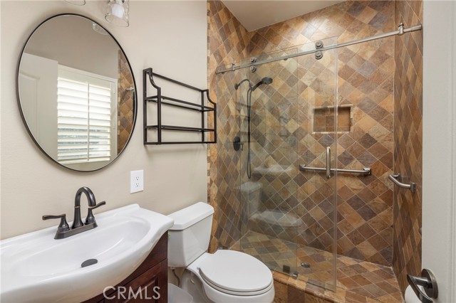 10 Spring Grove, Irvine CA: https://media.crmls.org/medias/78a29804-50d3-41f3-8af2-9951b9923798.jpg