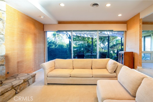 4 Aurora Drive, Rolling Hills Estates, California 90274, 3 Bedrooms Bedrooms, ,2 BathroomsBathrooms,Residential,Sold,Aurora,PV22014268