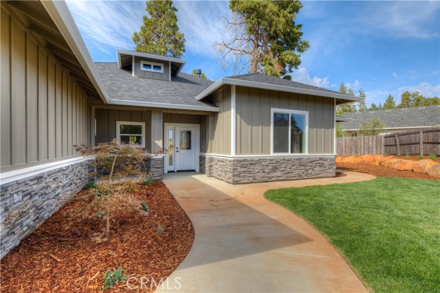 Detail Gallery Image 4 of 39 For 1437 Country Oaks Dr, Paradise,  CA 95969 - 3 Beds | 2 Baths