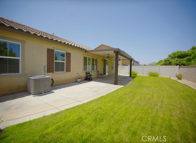 25382 Rocking Horse Court, Menifee CA: https://media.crmls.org/medias/78a3f143-c7c8-4d1c-a9ad-0bbbccb62081.jpg