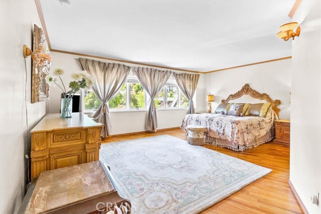 Detail Gallery Image 21 of 33 For 17861 Cathedral Pl, Encino,  CA 91316 - 3 Beds | 3 Baths