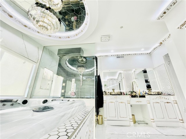 Detail Gallery Image 17 of 26 For 1204 Thoroughbred, Norco,  CA 92860 - 5 Beds | 3/1 Baths