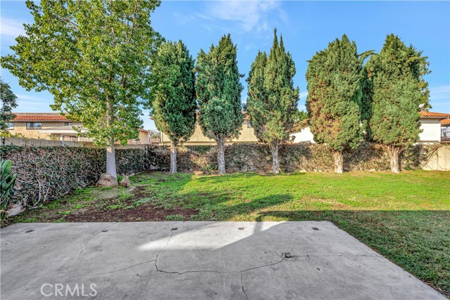 Detail Gallery Image 16 of 20 For 610 S Dennis, Santa Ana,  CA 92704 - 4 Beds | 2 Baths
