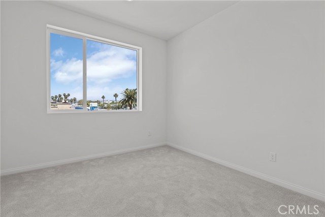 1661 W Broadway Lane, Anaheim CA: https://media.crmls.org/medias/78a5923d-c1f9-4e03-b366-545b4c5a6df3.jpg