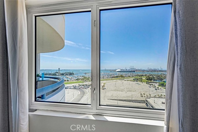 Detail Gallery Image 3 of 14 For 525 E Seaside Way #1504,  Long Beach,  CA 90802 - 2 Beds | 2 Baths
