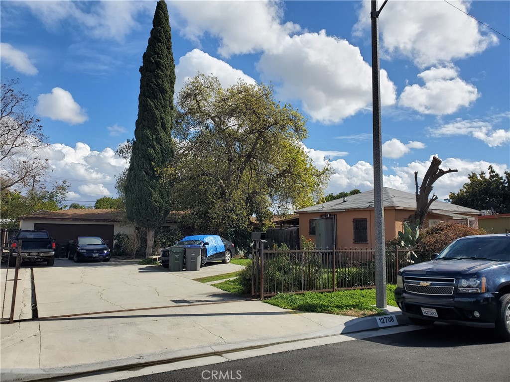 12708 Stoneacre Avenue, Lynwood, CA 90262