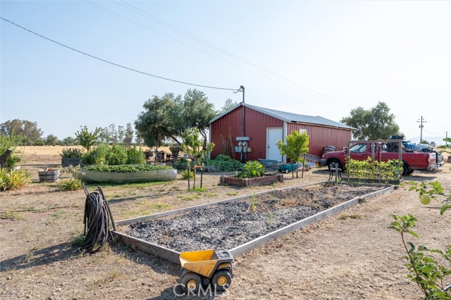 BARN AND GARDEN
