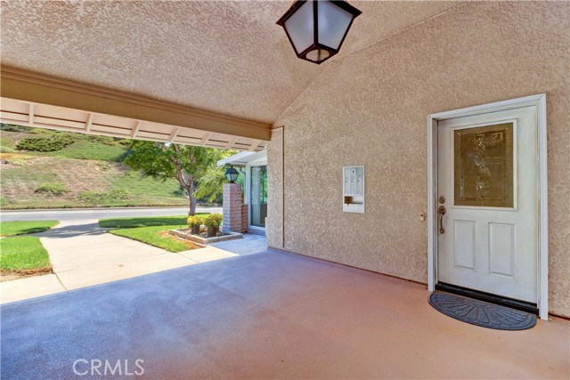 5324 Bahia Blanca W, Laguna Woods CA: https://media.crmls.org/medias/78a687a5-eb6f-4405-bb79-b0dd22882a96.jpg