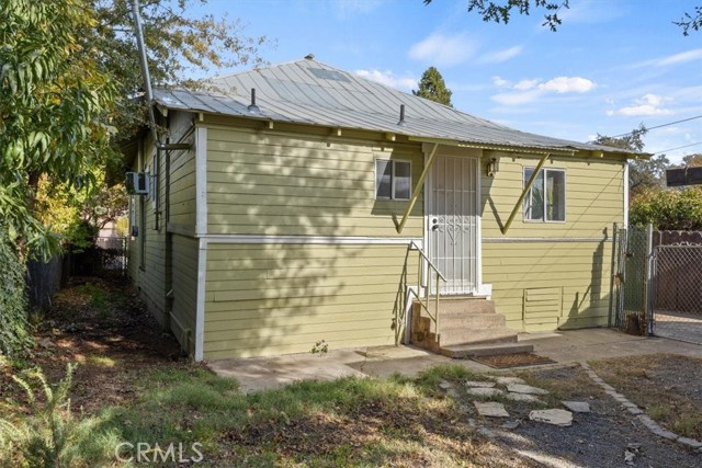 Detail Gallery Image 27 of 32 For 1740 Elm St, Chico,  CA 95928 - 3 Beds | 1/1 Baths