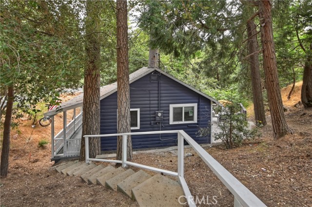 Detail Gallery Image 29 of 32 For 23677 Hillside Dr, Crestline,  CA 92325 - 1 Beds | 1 Baths