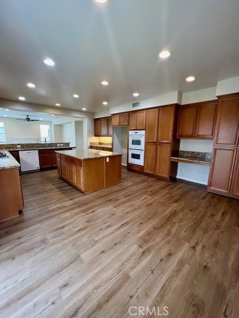 Detail Gallery Image 14 of 37 For 8084 Finch St, Corona,  CA 92880 - 5 Beds | 3 Baths