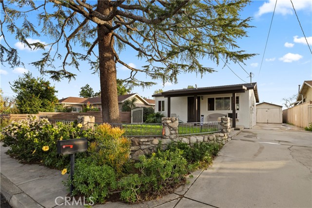 Detail Gallery Image 2 of 41 For 9417 Lomita, Rancho Cucamonga,  CA 91701 - 2 Beds | 2 Baths