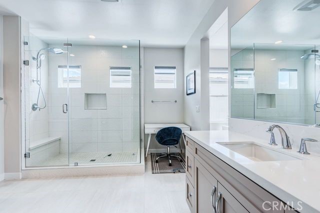 260 Holliston, Lake Forest CA: https://media.crmls.org/medias/78a9219e-b6a7-4abc-bfdc-06de4be4da13.jpg