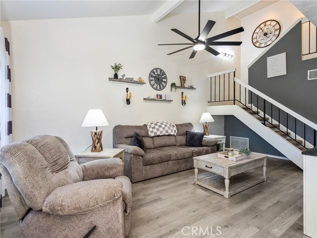 Detail Gallery Image 4 of 41 For 24637 Trevino Dr, Valencia,  CA 91355 - 3 Beds | 2/1 Baths