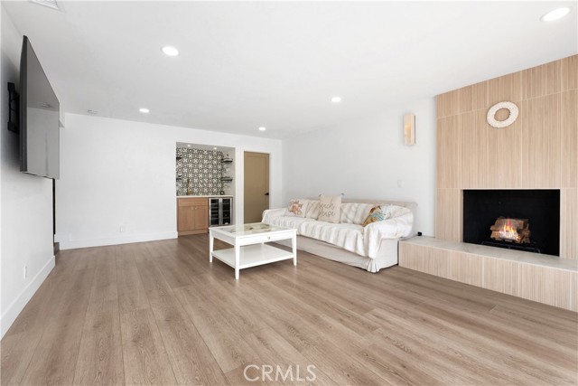 3550 Goldenrod Circle, Seal Beach CA: https://media.crmls.org/medias/78a9f960-471f-4001-95ad-7fa055e68d22.jpg