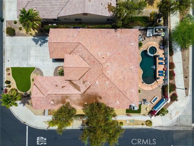 43875 Spiaggia Place, Indio CA: https://media.crmls.org/medias/78aa2c8c-2d6e-4ab6-baaf-1ee3901c6cb0.jpg