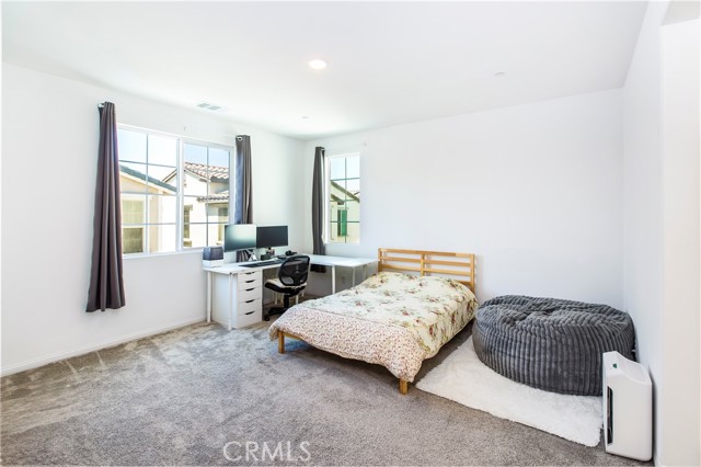 Detail Gallery Image 9 of 29 For 16586 Strategy Pl, Chino,  CA 91708 - 4 Beds | 3 Baths
