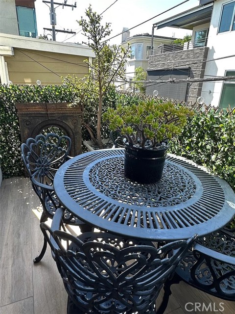 Detail Gallery Image 20 of 43 For 433 Marine #B,  Manhattan Beach,  CA 90266 - 3 Beds | 4 Baths