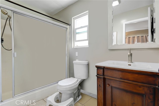 Detail Gallery Image 11 of 20 For 1630 E Sycamore St, Anaheim,  CA 92805 - 4 Beds | 2/1 Baths