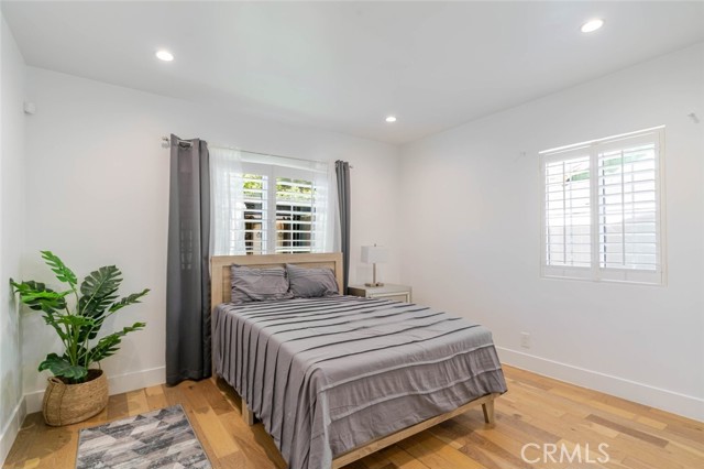 7315 Jamieson Avenue, Reseda CA: https://media.crmls.org/medias/78ab4fef-7317-47b0-8835-20e9aac84d41.jpg