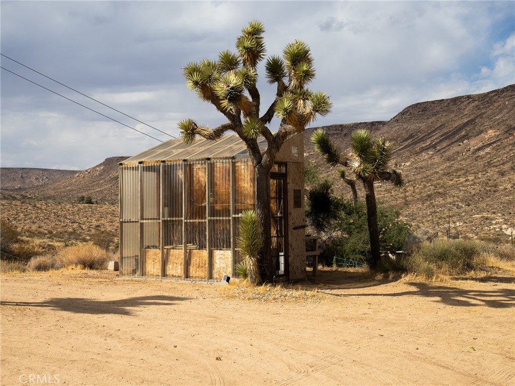 https://media.crmls.org/medias/78abe86b-acf1-48a5-ab3b-d0d7ac15eb80.jpg?preset=X-Large