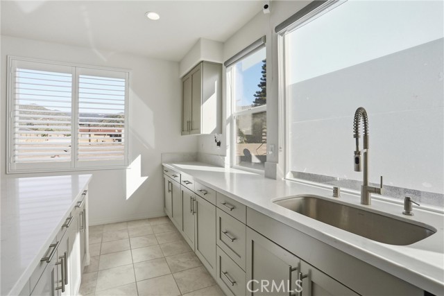 Detail Gallery Image 20 of 34 For 811 N Dalton Ave #105,  Azusa,  CA 91702 - 4 Beds | 3/1 Baths