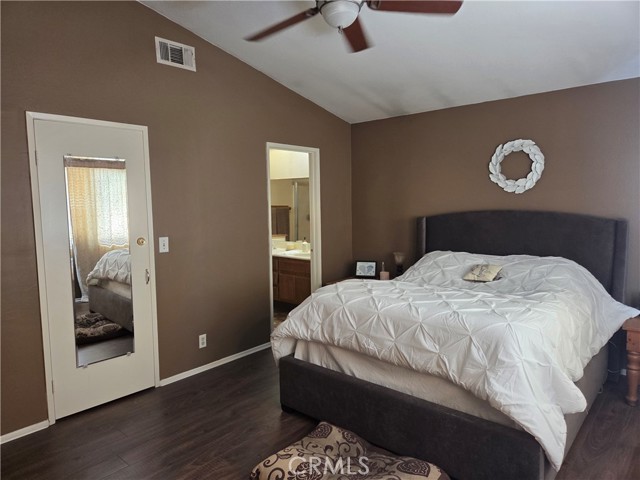 13581 Scarborough Place, Chino CA: https://media.crmls.org/medias/78acbed6-8bc3-4ad9-af45-0ee4e226739b.jpg