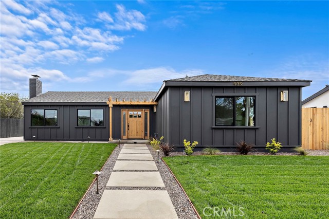 Detail Gallery Image 5 of 37 For 939 Congress St, Costa Mesa,  CA 92627 - 4 Beds | 2 Baths