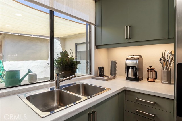 Detail Gallery Image 12 of 53 For 276 Serena Dr, Palm Desert,  CA 92260 - 2 Beds | 2 Baths