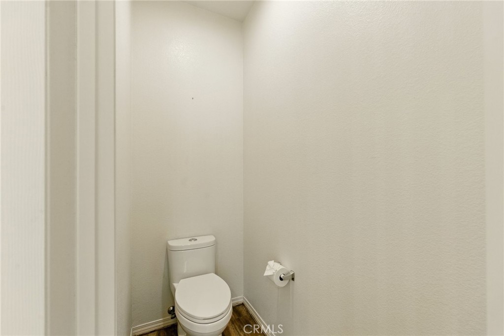https://media.crmls.org/medias/78ad70fc-7df6-41a6-9d5d-5659580850c8.jpg?preset=X-Large