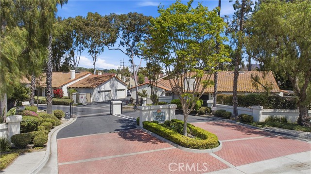 Image 23 of 50 For 31472 Via La Senda  28