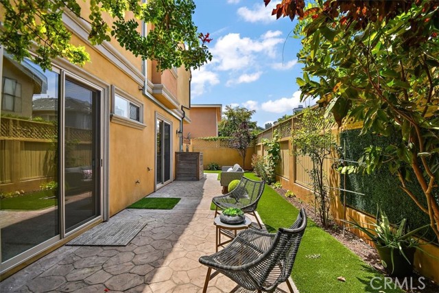 2409 Rockefeller Lane, Redondo Beach, California 90278, 4 Bedrooms Bedrooms, ,3 BathroomsBathrooms,Residential,Sold,Rockefeller,SB23118431