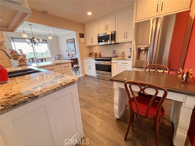 12400 MONTECITO Road, Seal Beach CA: https://media.crmls.org/medias/78ada860-e118-4cac-a234-61400c1fd9ba.jpg