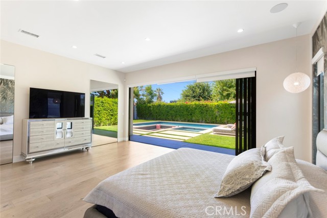 Detail Gallery Image 16 of 26 For 5511 Leghorn Ave, Sherman Oaks,  CA 91401 - 4 Beds | 4/1 Baths