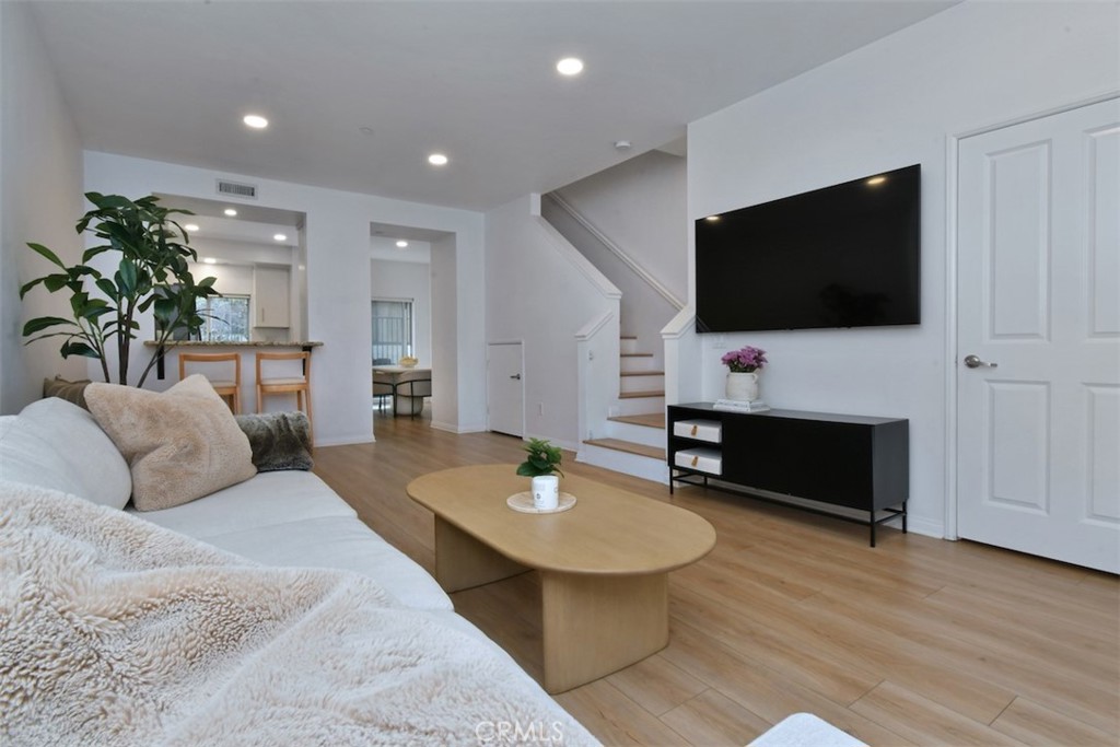 10918 Morrison Street #3