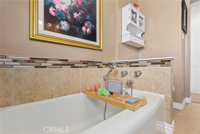 Detail Gallery Image 10 of 35 For 11900 Covello St, North Hollywood,  CA 91605 - 2 Beds | 2 Baths