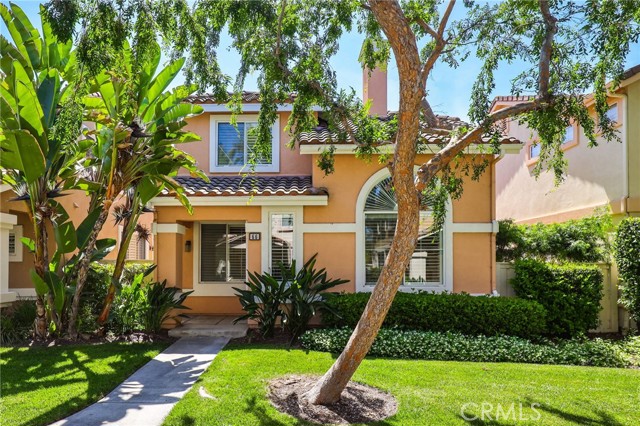 Detail Gallery Image 1 of 15 For 66 Avanzare, Irvine,  CA 92606 - 3 Beds | 2/1 Baths