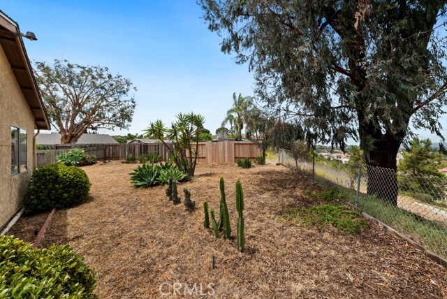 Detail Gallery Image 23 of 24 For 1768 Henderson Ct, Vista,  CA 92083 - 4 Beds | 2 Baths