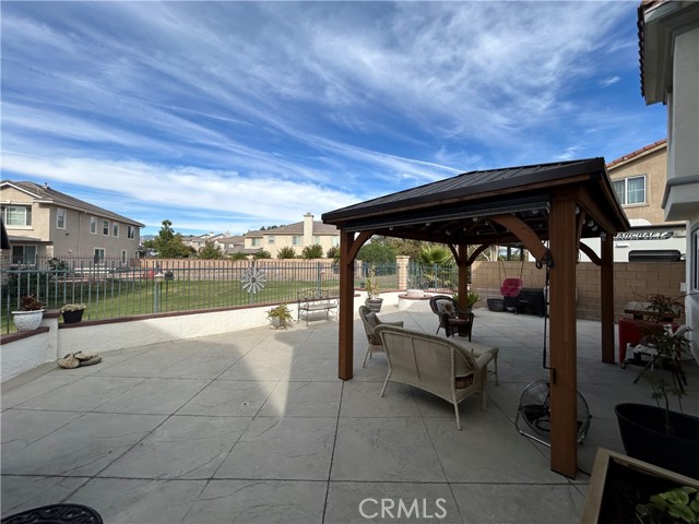 Detail Gallery Image 21 of 31 For 16414 Empire Lakes Ct, Fontana,  CA 92336 - 3 Beds | 2/1 Baths