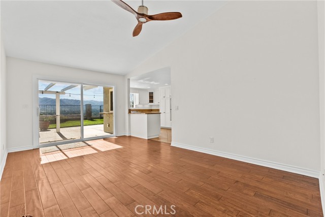 Detail Gallery Image 21 of 40 For 17050 Canvas, Canyon Country,  CA 91387 - 4 Beds | 2 Baths