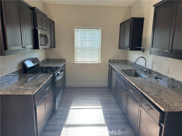 Image 5 of 12 For 1991 Humboldt Road