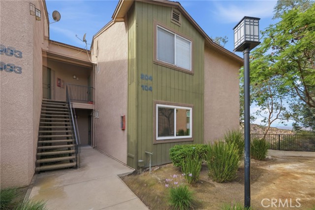 2616 avenida del vista, Corona CA: https://media.crmls.org/medias/78b16051-1c07-4c3b-af8e-59c33dd8bb53.jpg