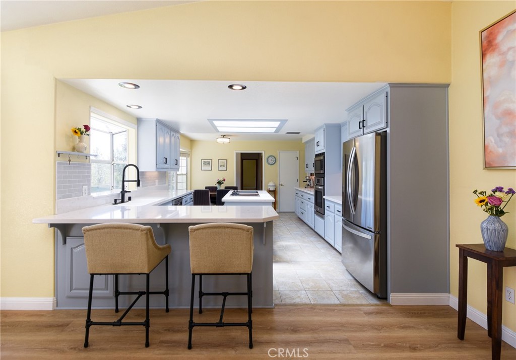 MLS #OC25098345 img 17