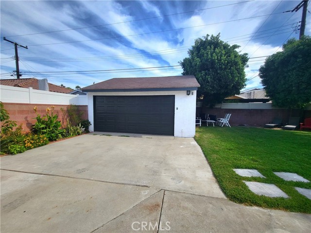 12724 Glenshire Road, Downey, California 90242, 3 Bedrooms Bedrooms, ,1 BathroomBathrooms,Single Family Residence,For Sale,Glenshire,RS25032171