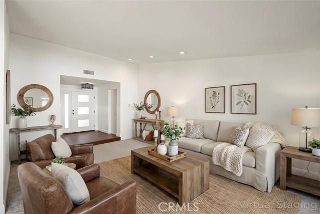 Detail Gallery Image 4 of 36 For 6553 Smoke Tree Ave, Oak Park,  CA 91377 - 3 Beds | 2 Baths