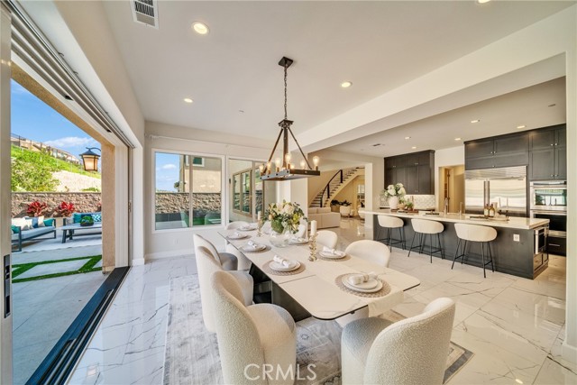 5437 Heritage Oak Drive, Lake Forest CA: https://media.crmls.org/medias/78b368ce-50b0-4c76-b122-ce64f670ad23.jpg
