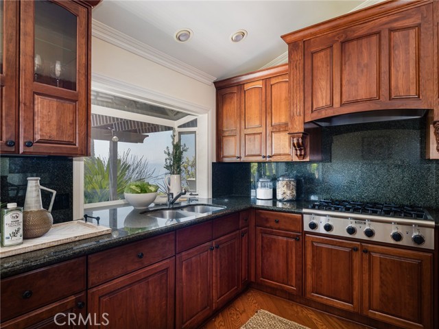 3528 Hightide Drive, Rancho Palos Verdes CA: https://media.crmls.org/medias/78b436a4-83c3-4f35-831a-417832ee760f.jpg
